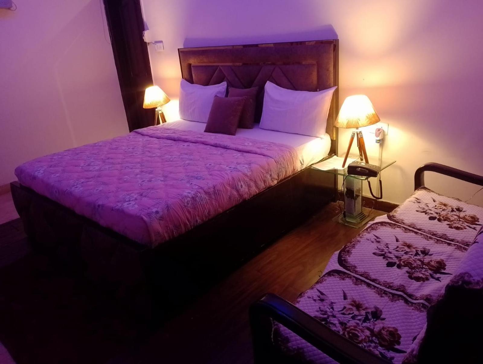 Star Inn Delhi  Extérieur photo